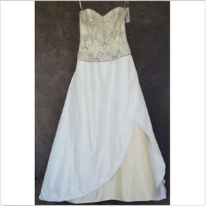 cream and white wedding dress